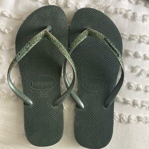 Havaianas flip flops